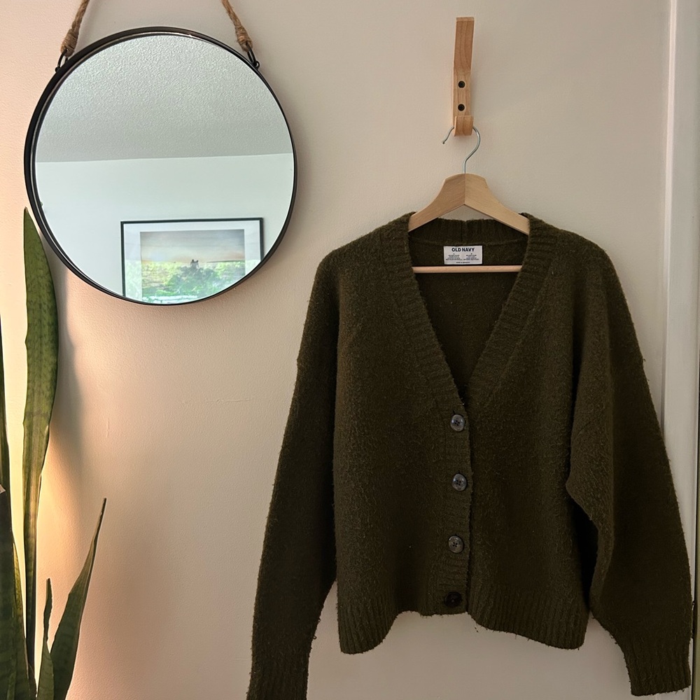 Old Navy - Olive Green Button-Front V-Neck Cardigan